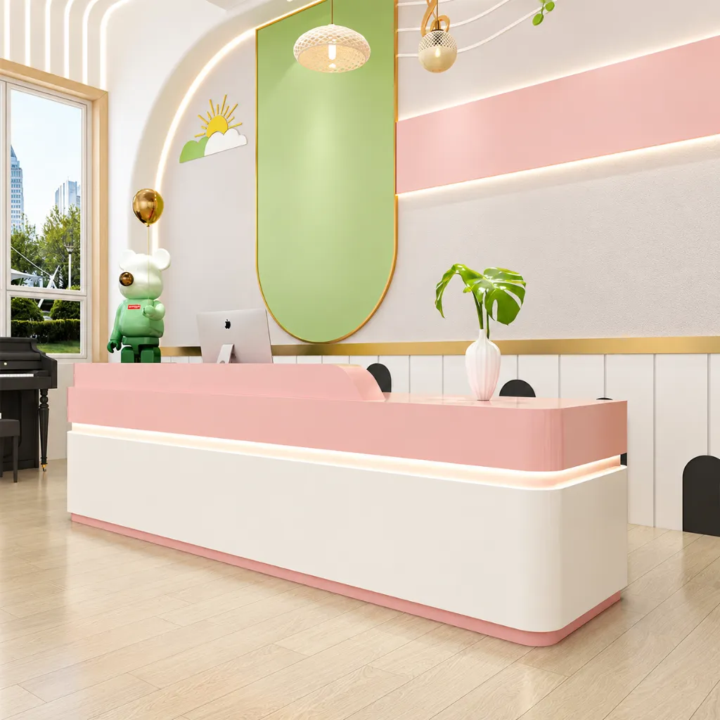 btt07-ban-le-tan-mam-non-hong-kem-vien-led.webp