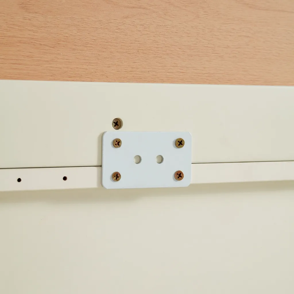 tg26-1m-tu-giay-canh- xoay-hien-dai-07.webp